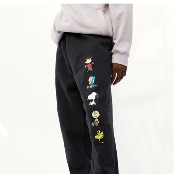 Peanuts Group Sweatpants - Picture 8 of 8